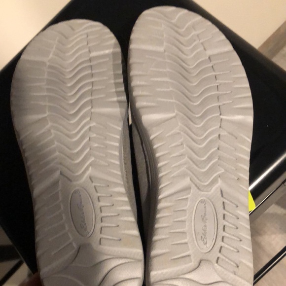 Eddie Bauer Slip ons canvas - Picture 6 of 9